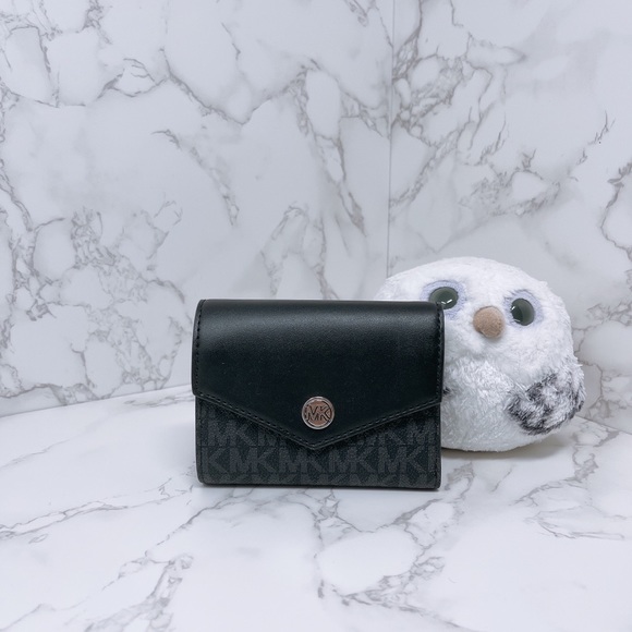 Michael Kors Erin Small Backpack and Wallet - Picture 11 of 14